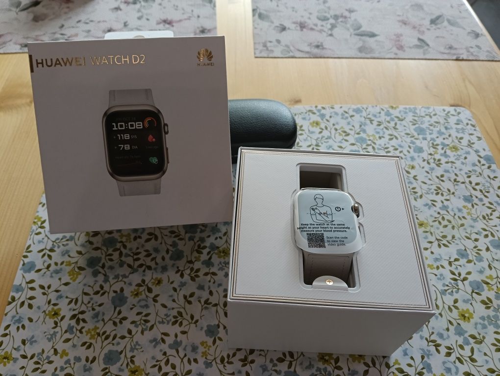 Смарт часовник Huawei Watch D2