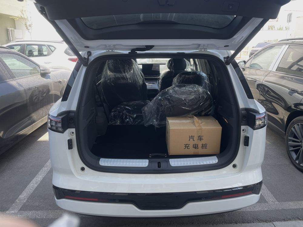 Dongfeng EP 008 Ultra (gybrid)