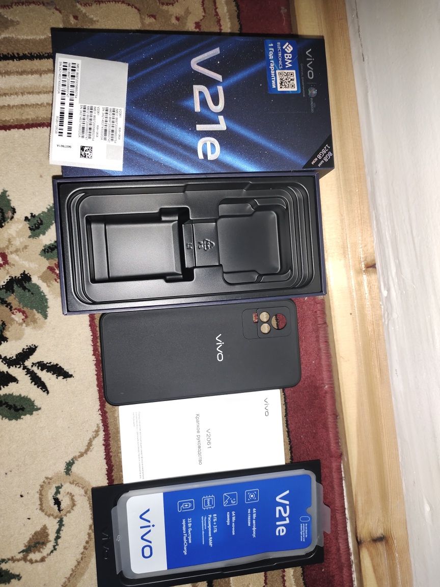 Vivo V21e 128gb  8gb