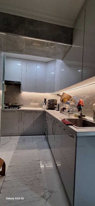 Аренда. Метро Новза. Банковский Дом с ремонтом.