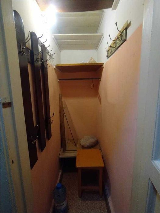 *Продается 2-х комн ,Старого Типа в Центре Города!