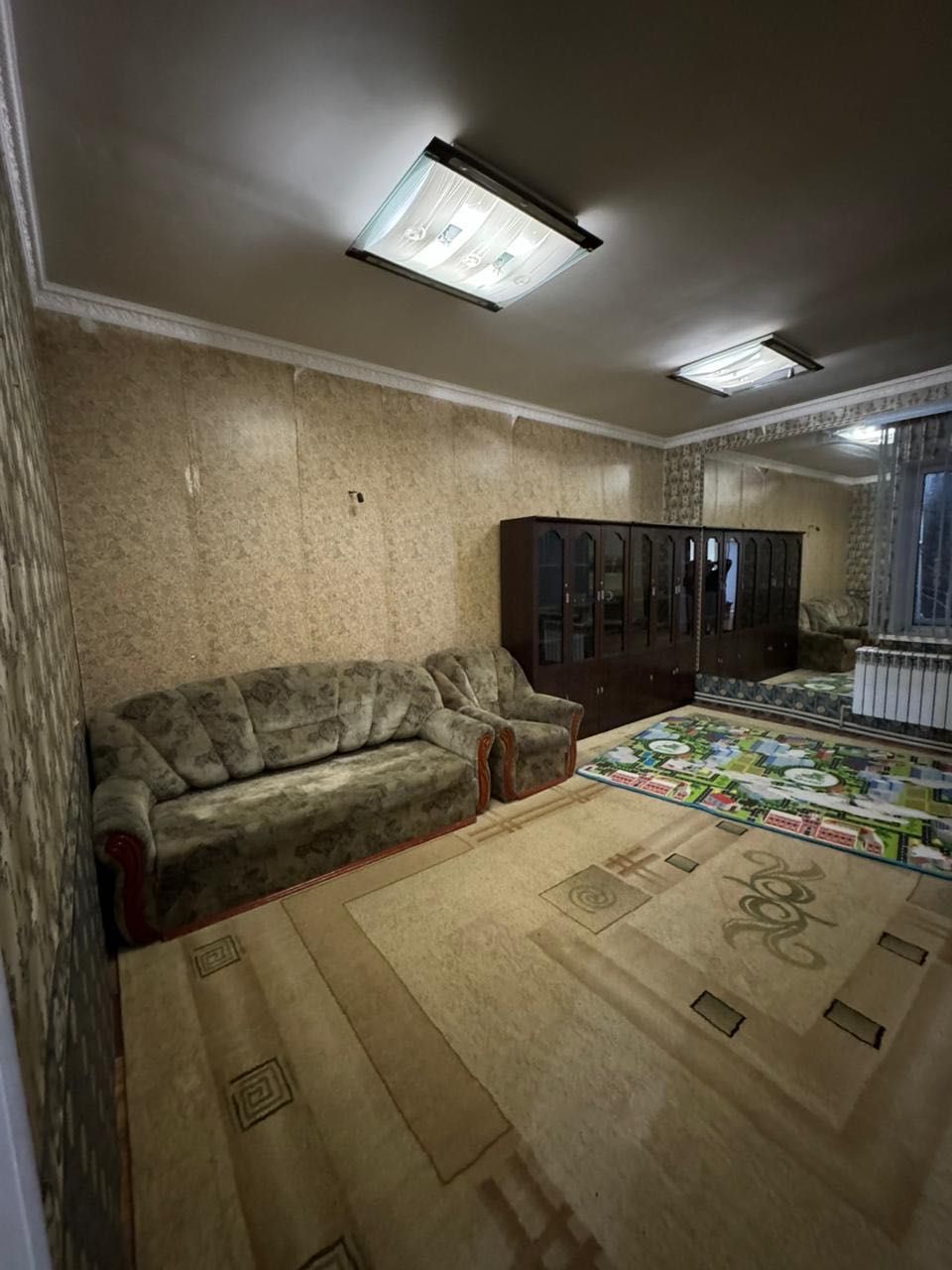 10-комнатный дом помесячно, 320 м², 15 сот.