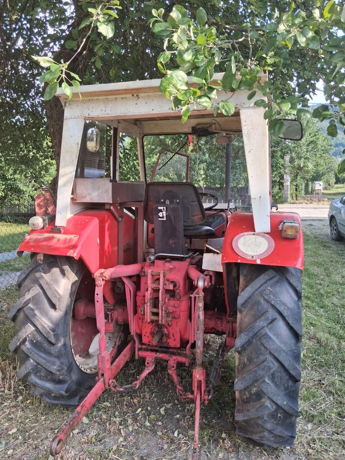 Tractor Internațional 423