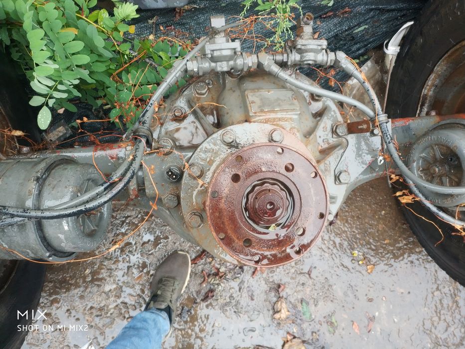 Vând punte camion Volvo completa 285 70 19,5