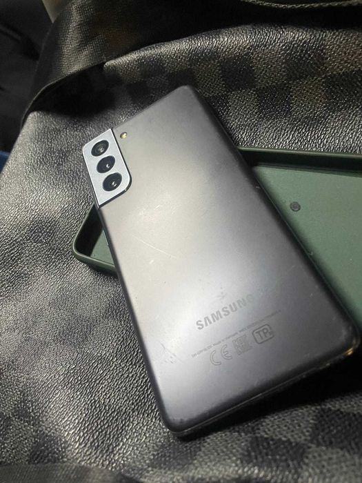 Продам Samsung s21 128gb