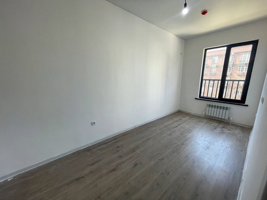 Срочная продажа! 2-комнатная ЖК Ассалом сохил! Кадастр есть!