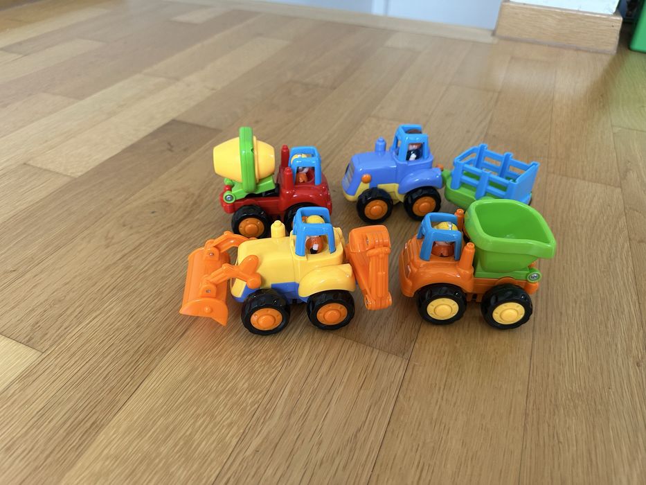 Tren lemn de stivuit Melissa & Doug si masinute Ikea, 18 luni+