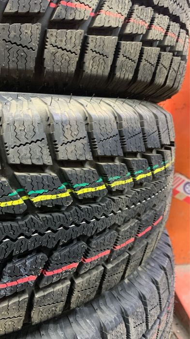 Nitto 195,65,15 зимние лепучки