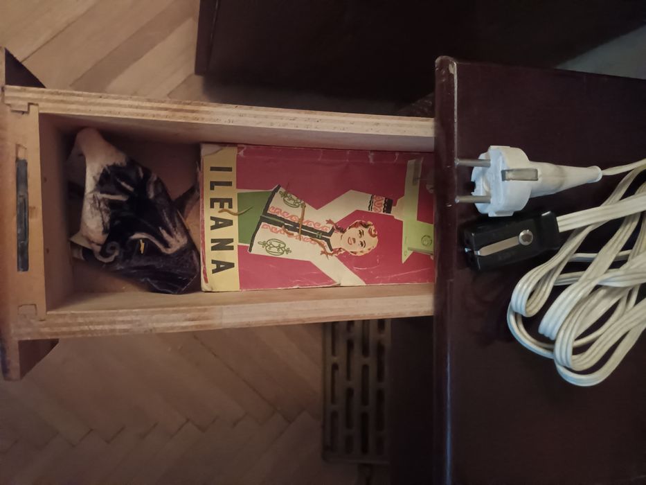 Masina de cusut vintage Ileana