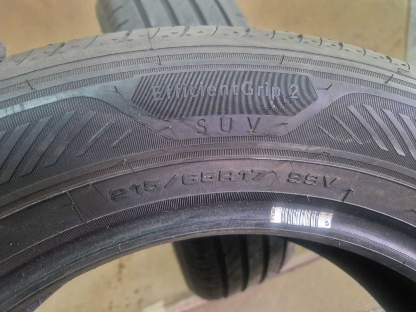 2 Goodyear R17 215/65
летни гуми
DOT1922