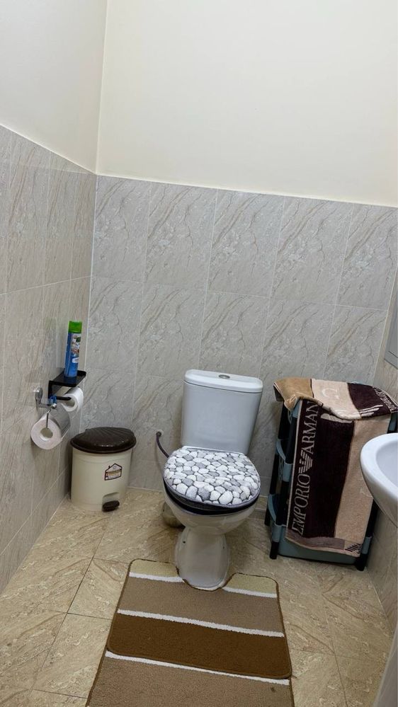 Срочно продается квартира. Янгихает.