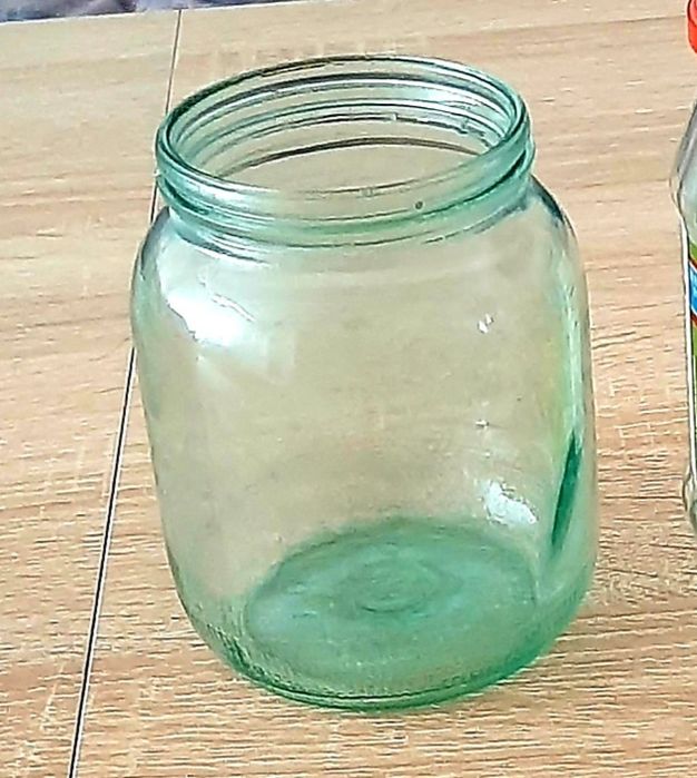 Ретро ,ръчно мулти ренде и порцеланова каничка  от 80-те год