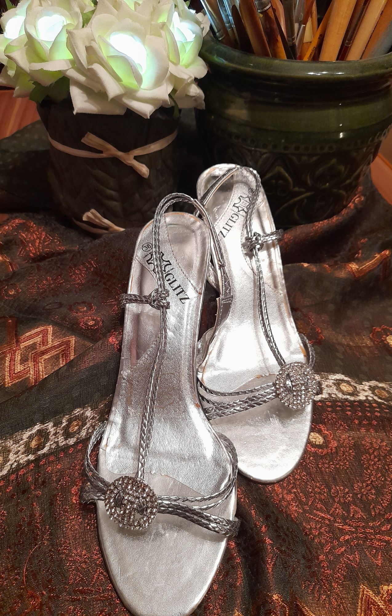 Vând sandale Glitz argintii, piele 
sandale Glitz ar