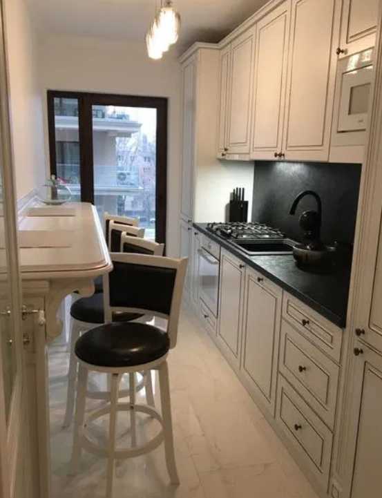 Дава се под наем Двустаен апартамент в Пловдив, Изгрев - 65 кв.м за 255 € - Снимка #1