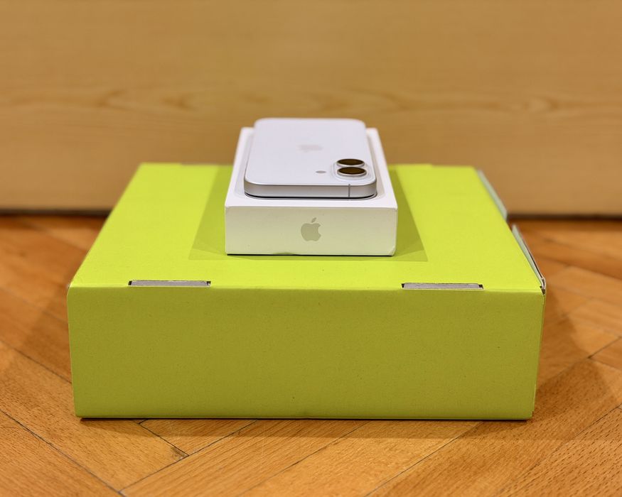 Iphone 16 256GB Гаранция 12.2026г / Като Нов / Пълен Комплект