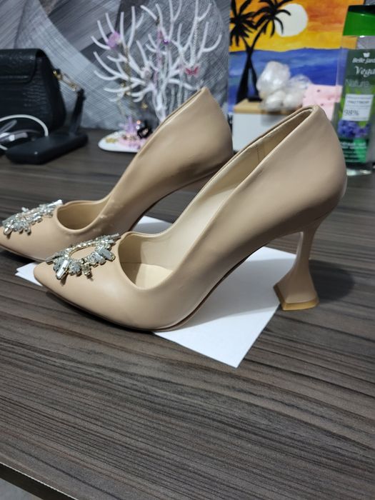 Продам  вечерний туфли