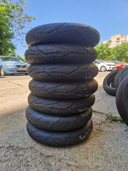 Vand cauciucuri moto Pirelli, Dunlop,Bridgestone, Metzeler,Michelin.