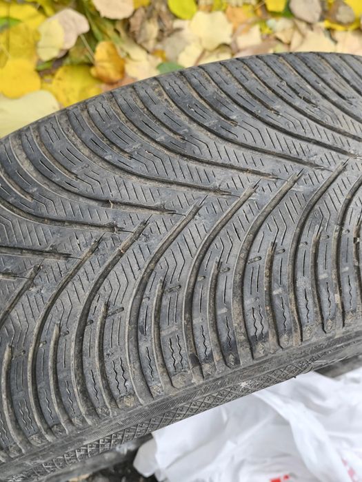 Зимни гуми Kleber за suv 235/55/17  150лв за комплекта