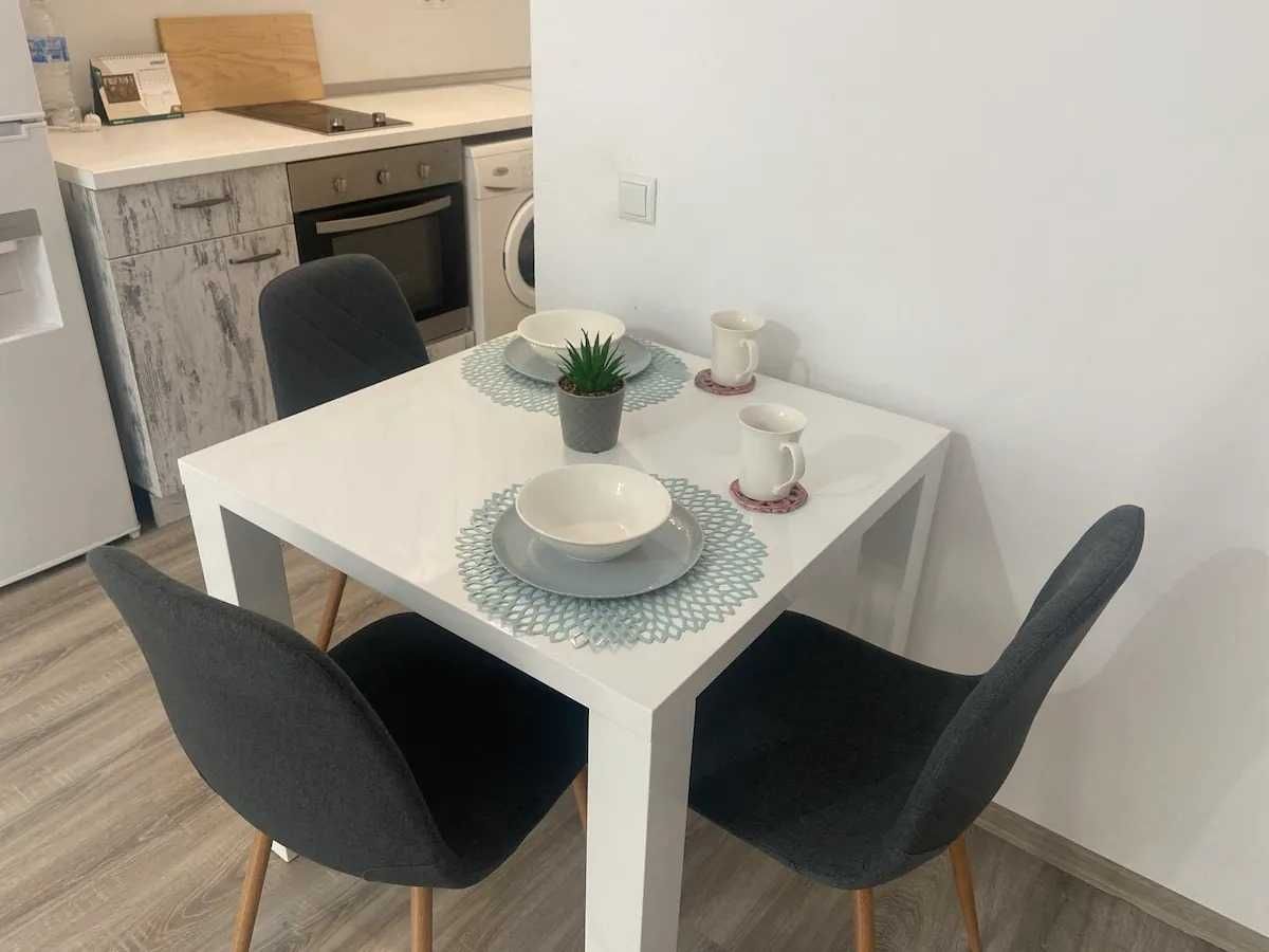 Продава се Двустаен апартамент в Варна, Базар Левски - 65 кв.м за 12 €/кв.м - Снимка #3
