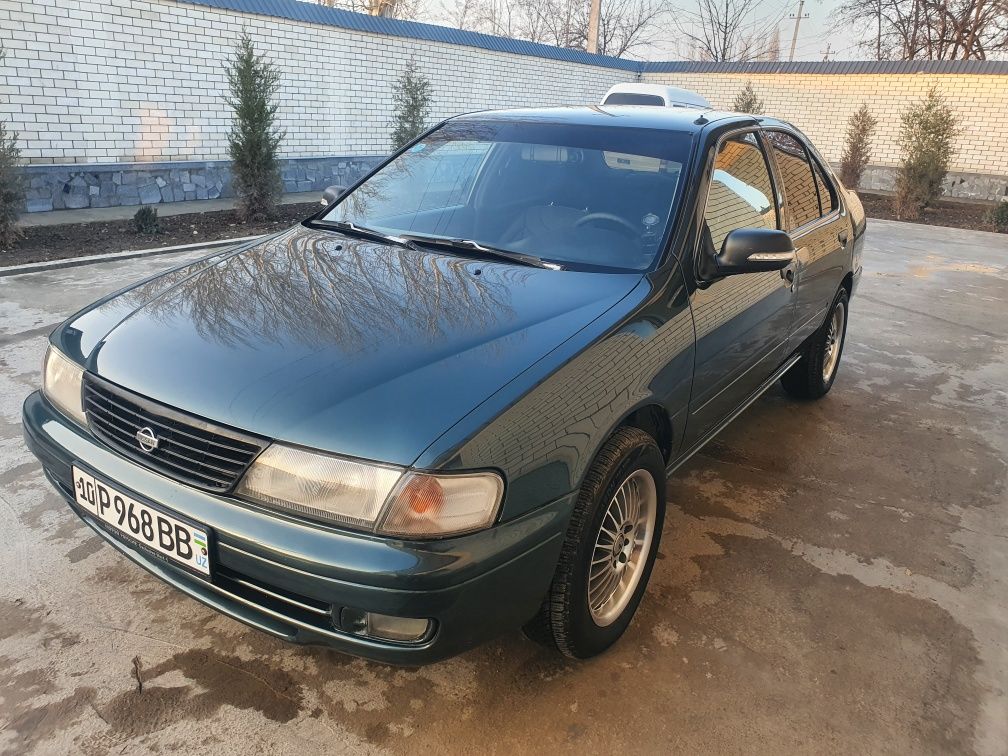 Nissan sunny 1996