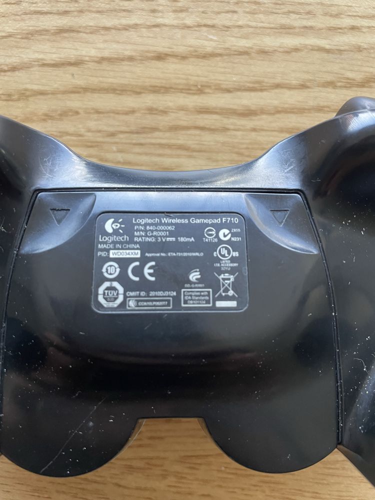 Logitech Wireless Gamepad F710