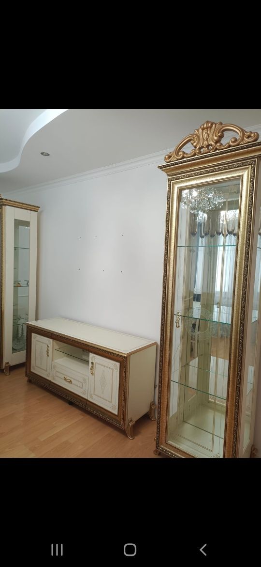 Продается Сервант трио