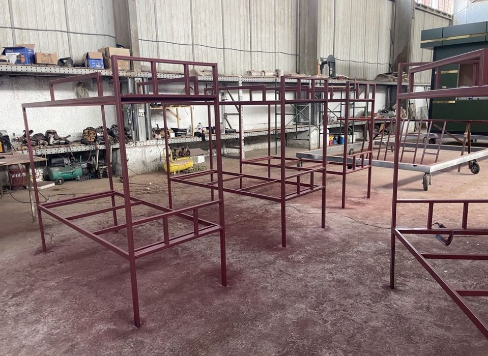 Продаются новые  2-ух ярусные металлические кровати