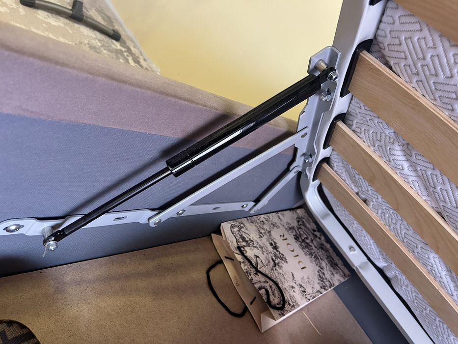 Продается кровать 2.00*2.00