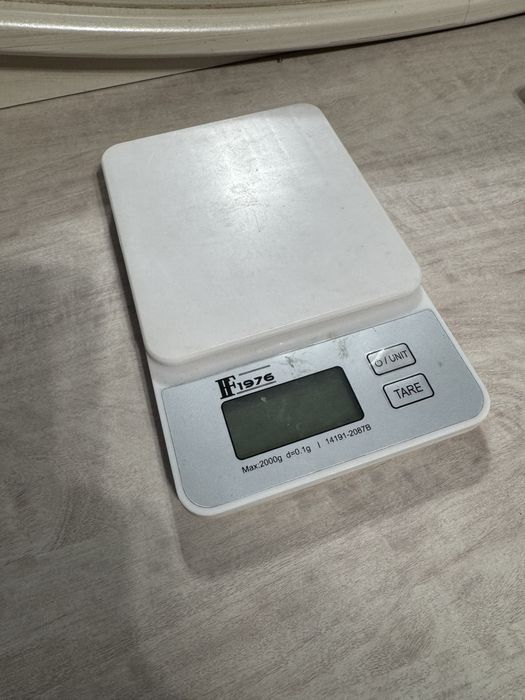 Весы Tarozi kam gramli narsalar uchun