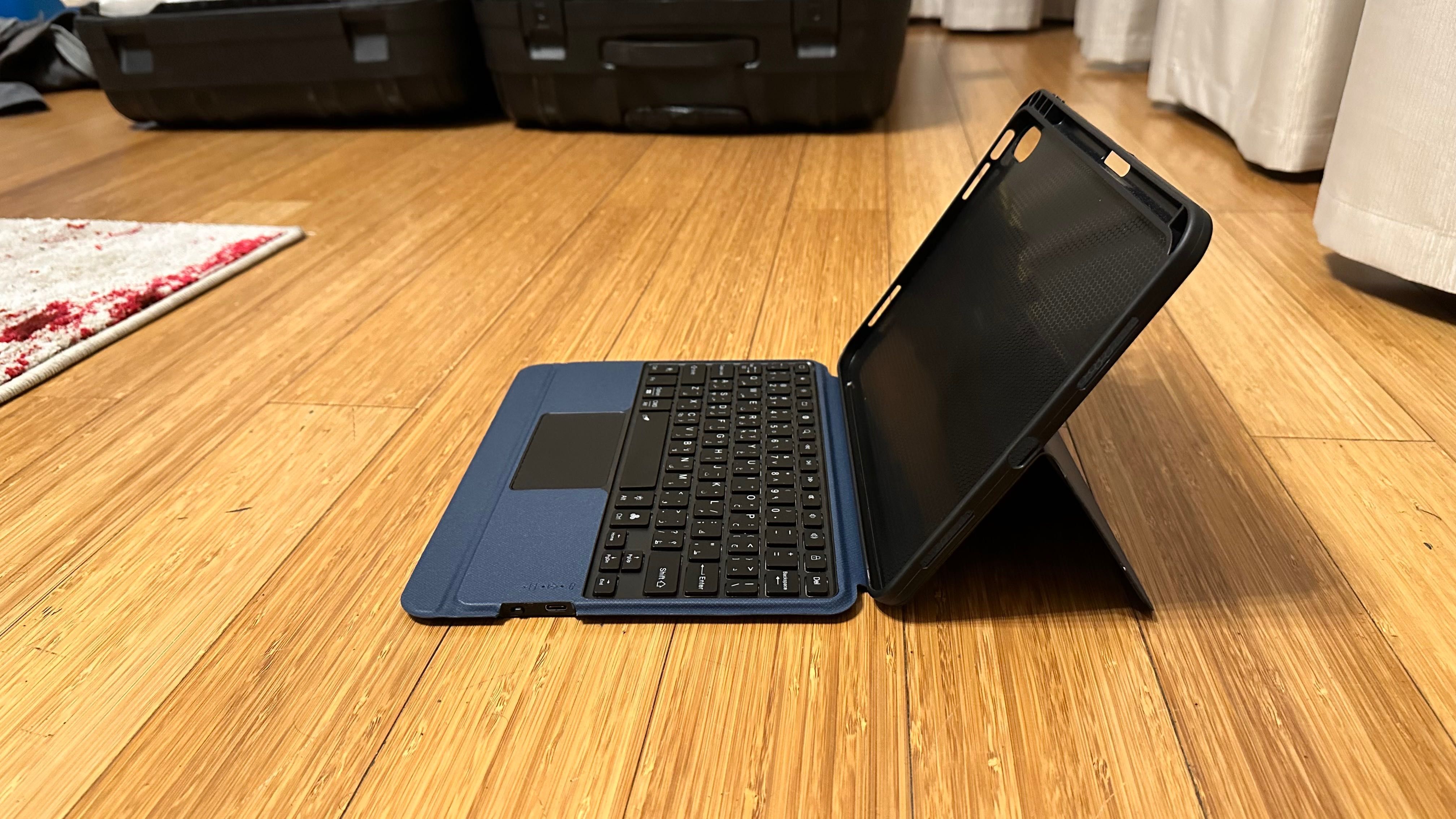 IPAD 10 Клавиатура 2in1