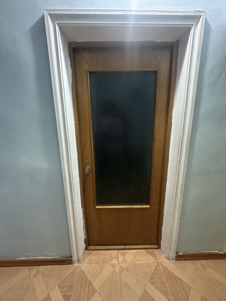 Продаётся двери срочно