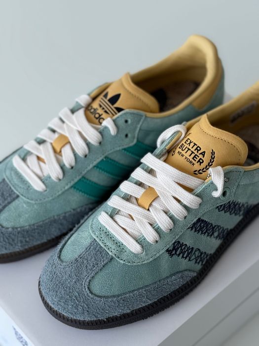 Vânzare de adidași