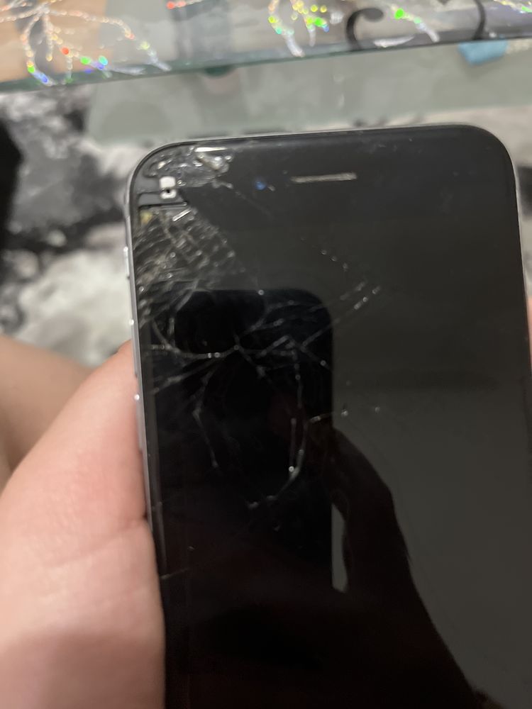 Телефон iphone 6