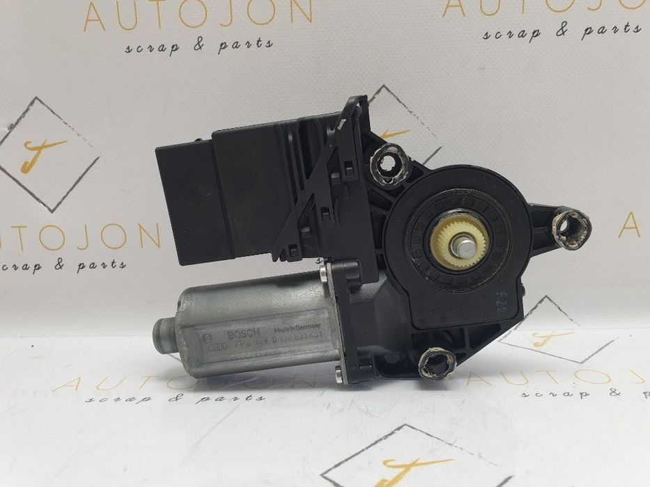 Motoras macara  stanga spate VOLKSWAGEN GOLF PLUS 5M1, 521 2004 - 2013 1.9 TDI BKC, BLS, BXE 5M0839401B