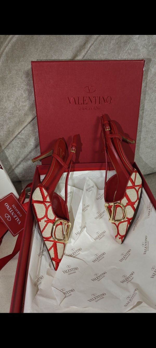 Дамски обувки Valentino 40