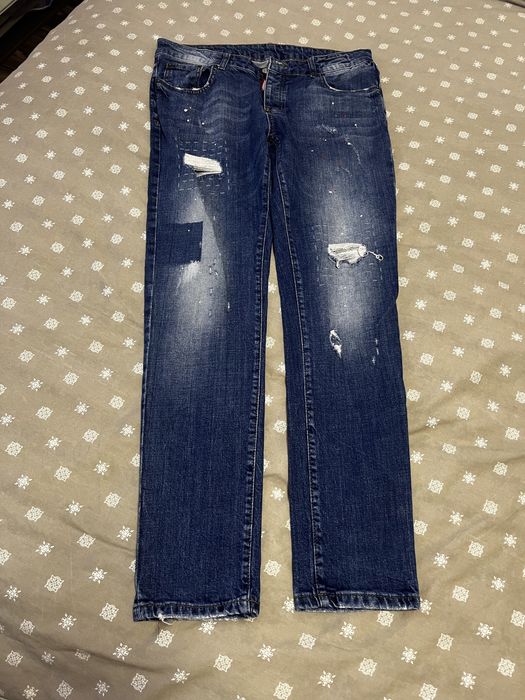 Blugi barbati dsquared 2 ,mărimea 52 .