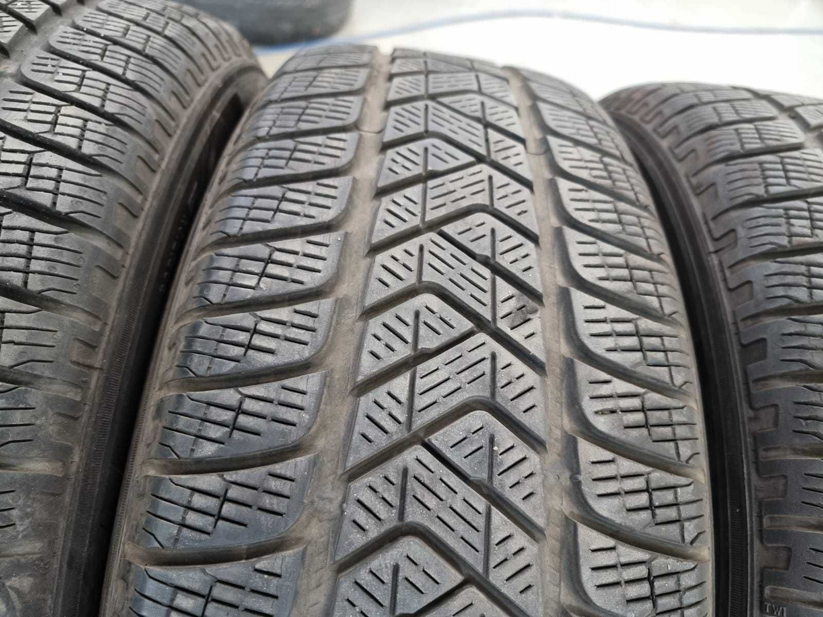 4 Anvelope IARNA 215.65.17 'Pirelli' [dot 2022] ; stare foarte buna