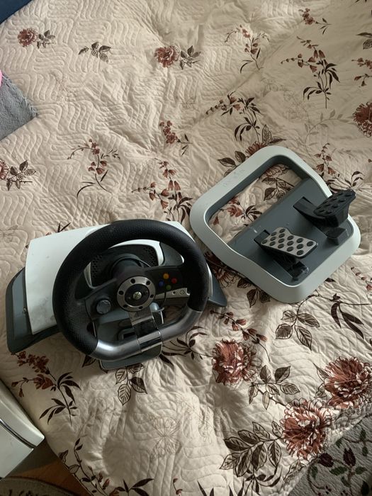 Volan cu pedale Xbox Wireless