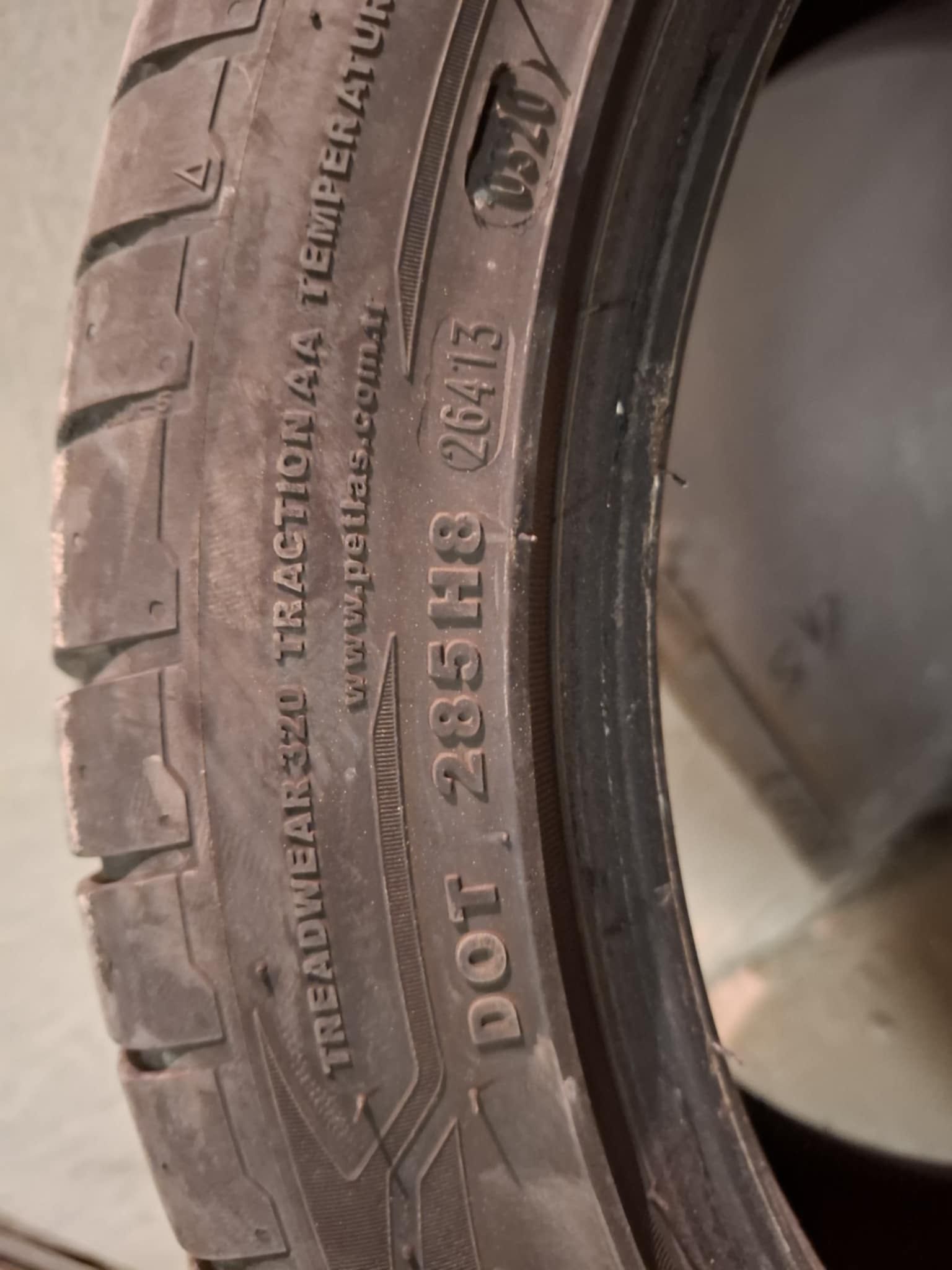 Две гуми R17 в много добро състояние