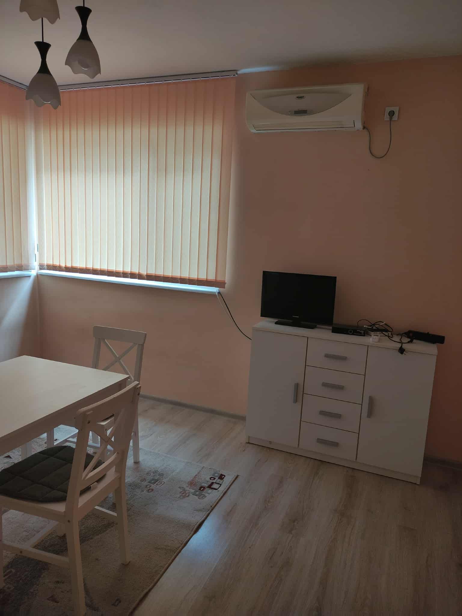 Етаж от къща под наем в център Ямбол