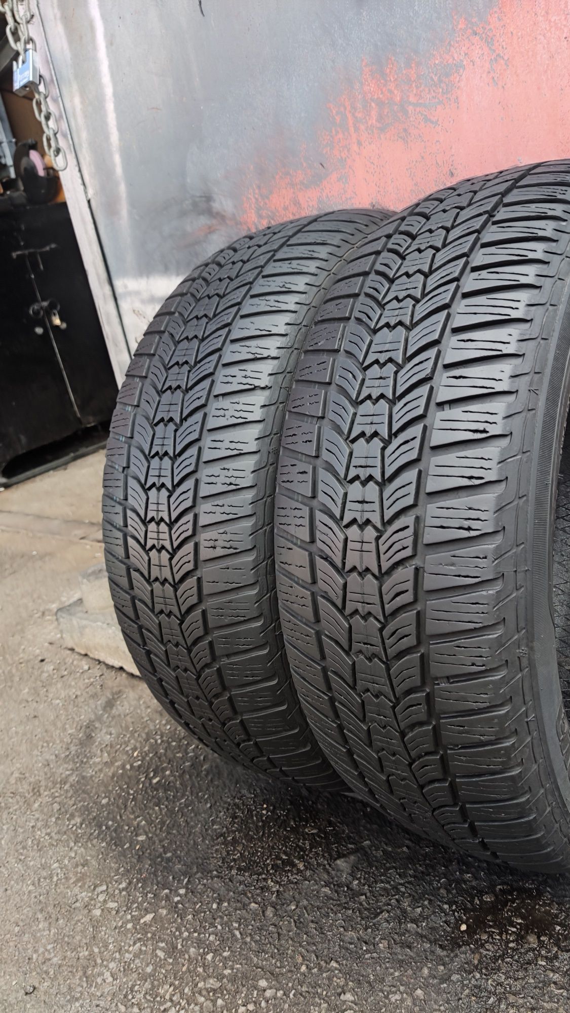 2бр. зимни гуми 205/60/16 Sava Eskimo HP2 
dot3821
6.8mm
Добро състоян