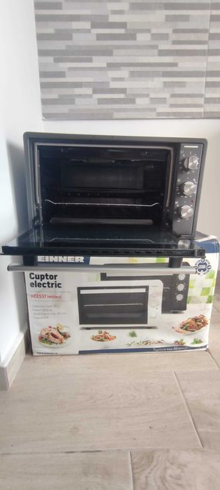 Cuptor electric portabil Heinner, 1650W, 37L, 220 grade, timer, grill