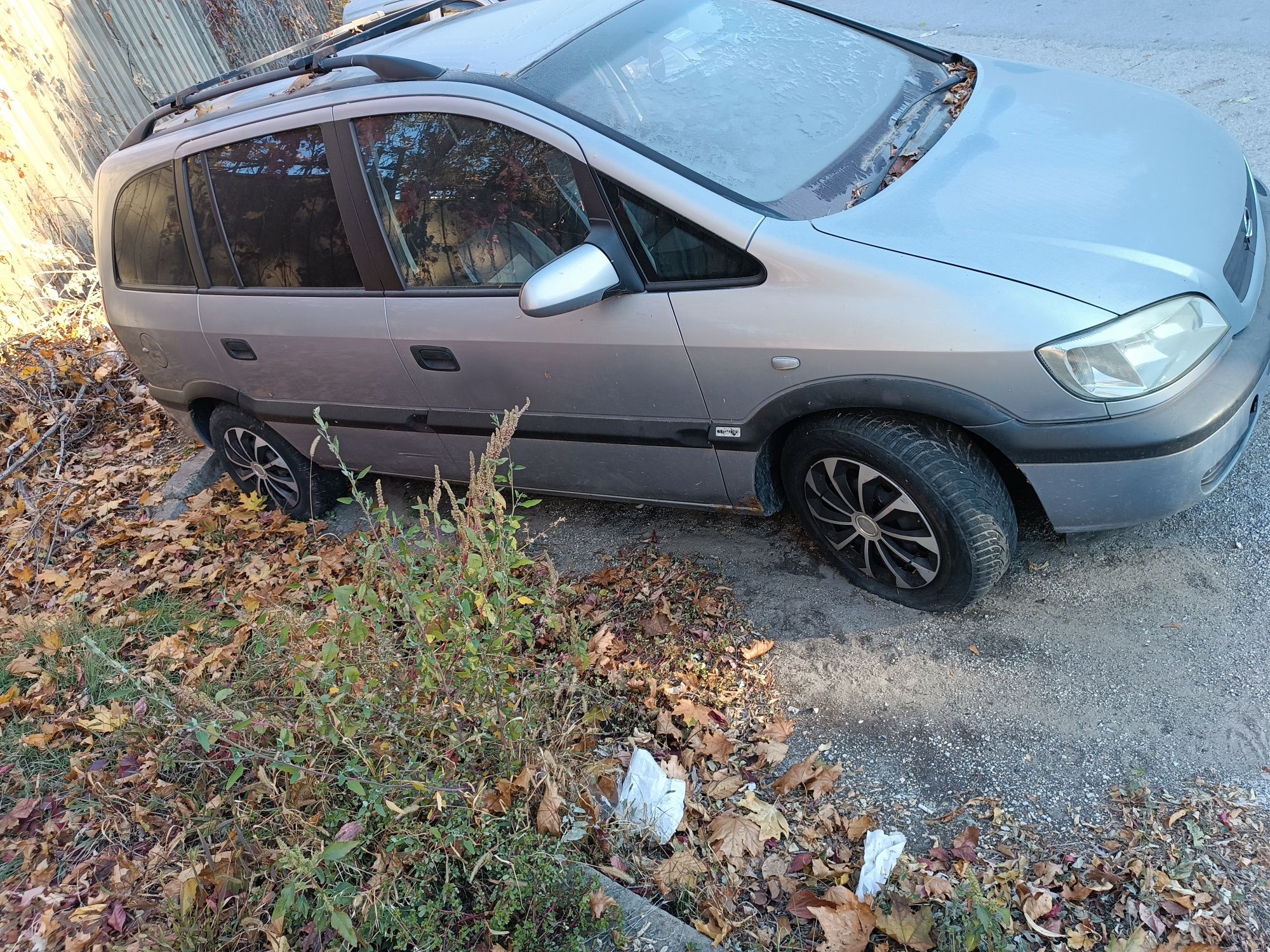 Opel Zafira A 1.6i 16 v бензин на Части