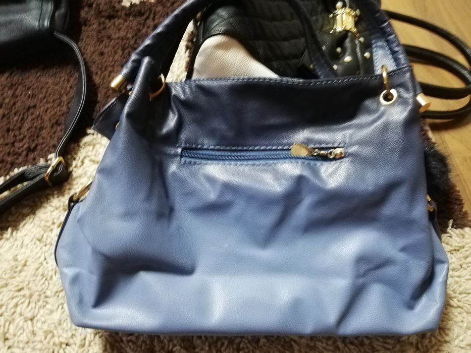 Vand genti   de dama