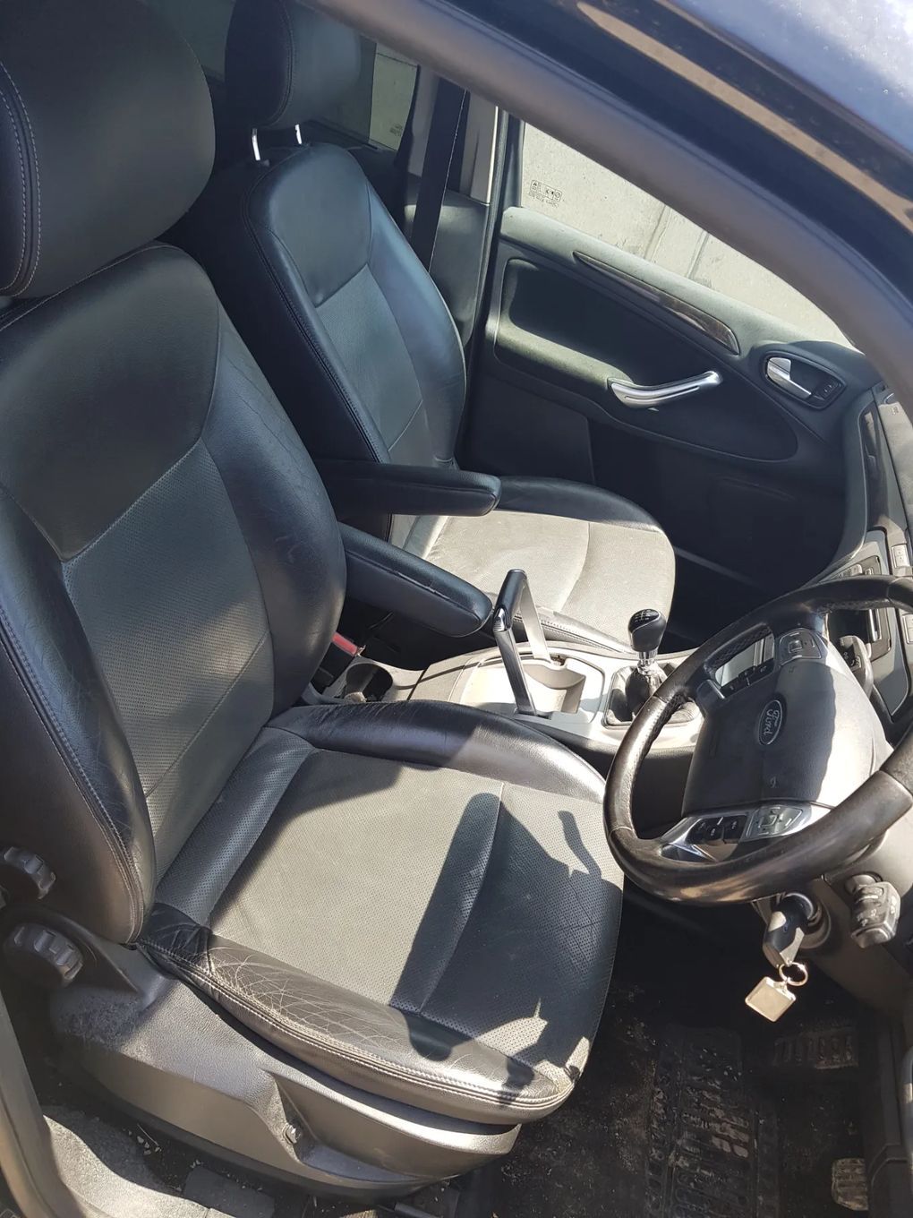 Dezmembram/Piese Ford Galaxy  2.0 TDCI  2009