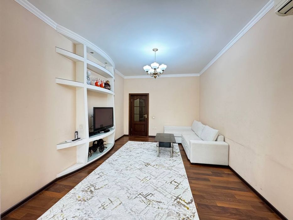 Продается 2/4/4 Высокопотолочка Чиланзар 1-квартал