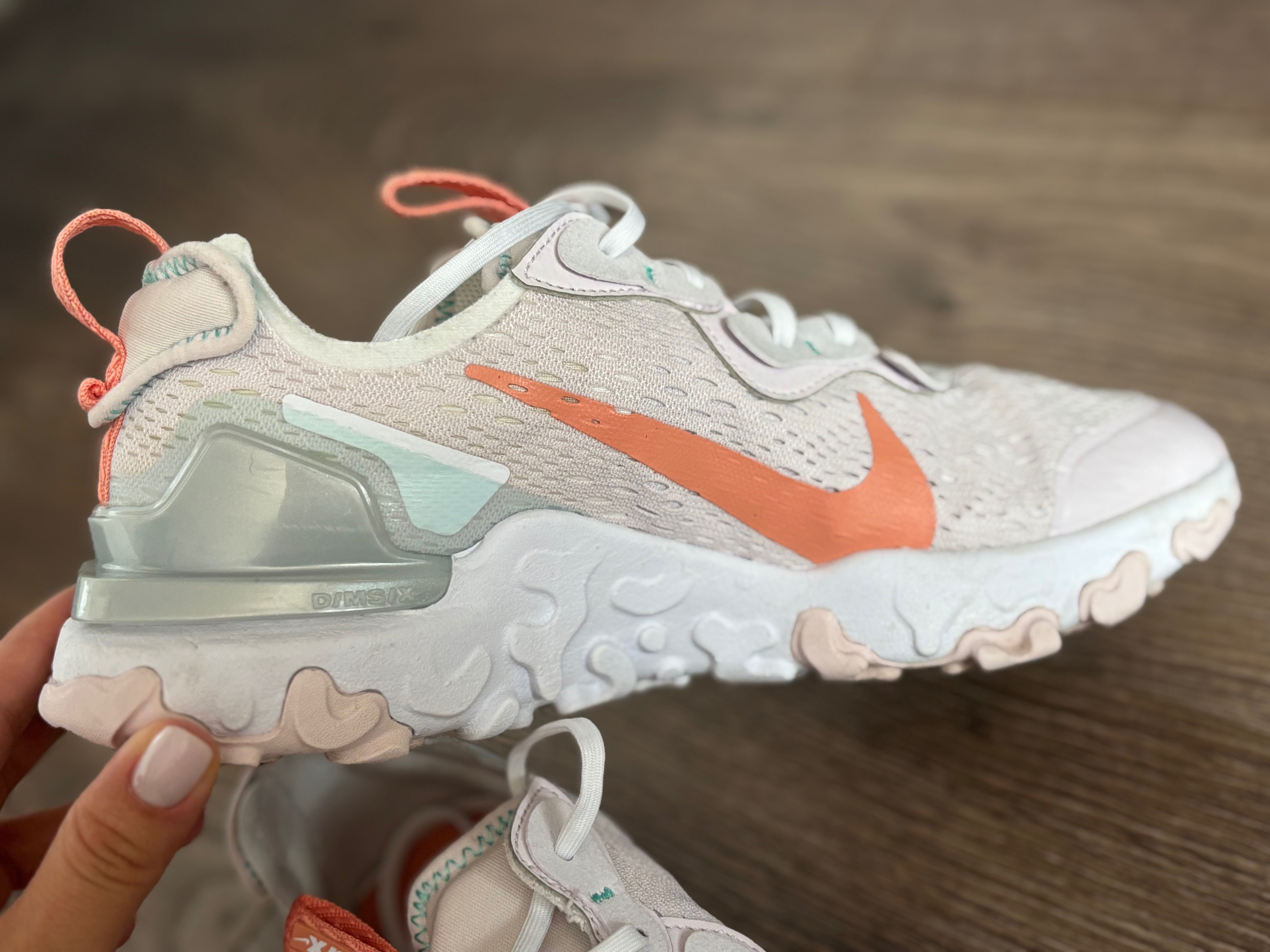Дамски маратонки Nike React