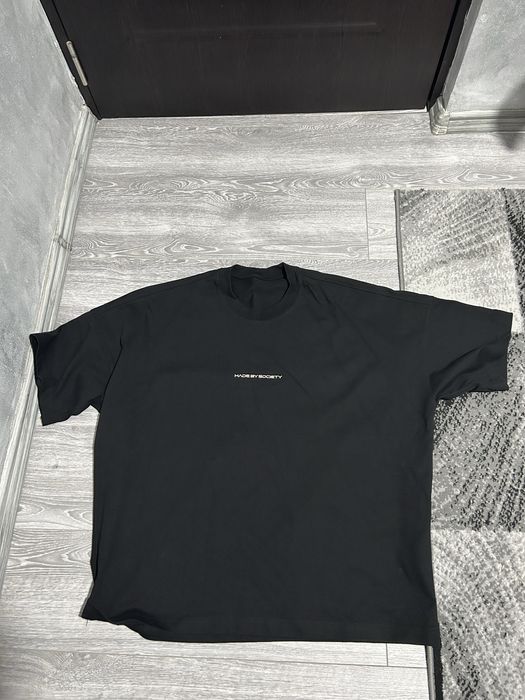 vand tricou made by society L