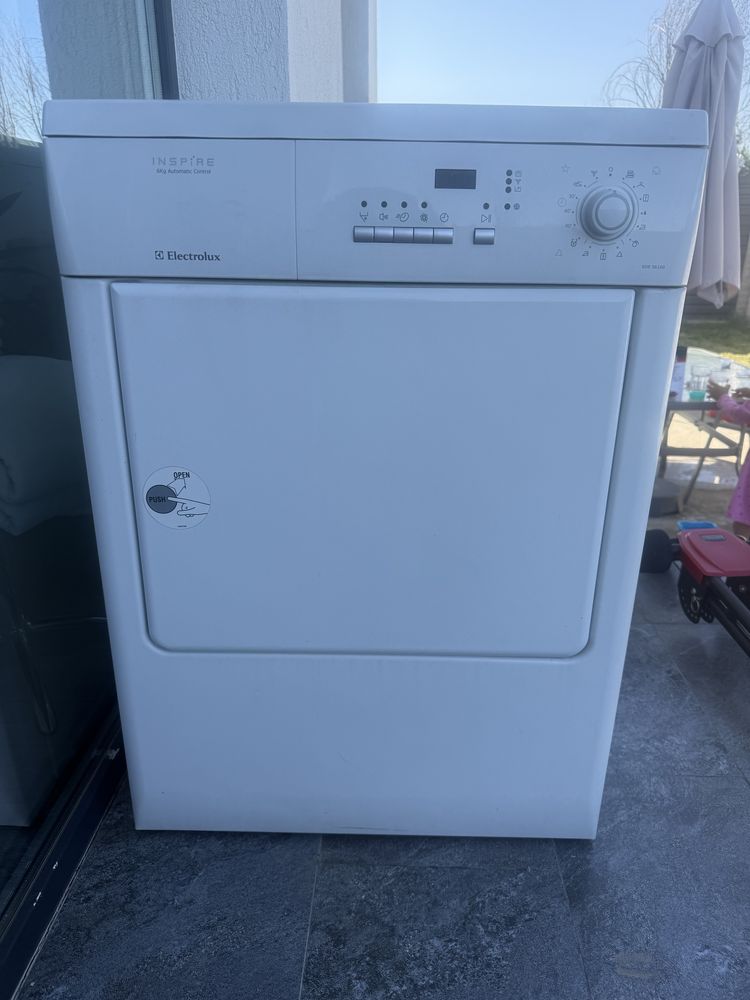 Uscator de rufe 6 kg Electrolux