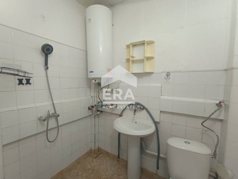 Гарсониера на среден етаж в кв. "Владиславово" за продажба, с площ 41,